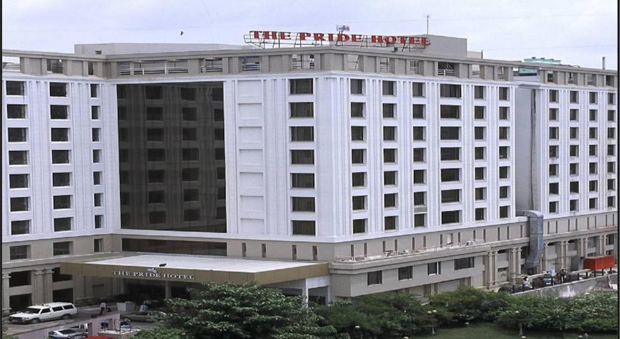 Pride Plaza Hotel, Ahmedabad Exterior photo